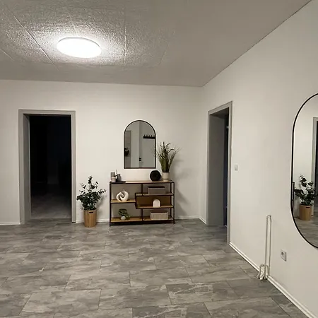 140Qm - 4 Zimmer- Parkplatz - Autobahn - Blauer See - Mallibase Apartments Garbsen Exterior foto